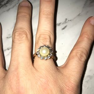 Vintage inspired pearl ring